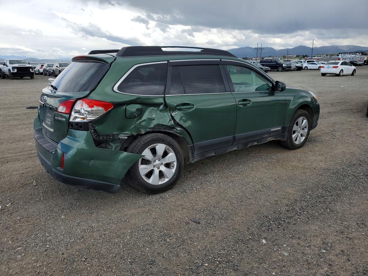2010 SUBARU OUTBACK