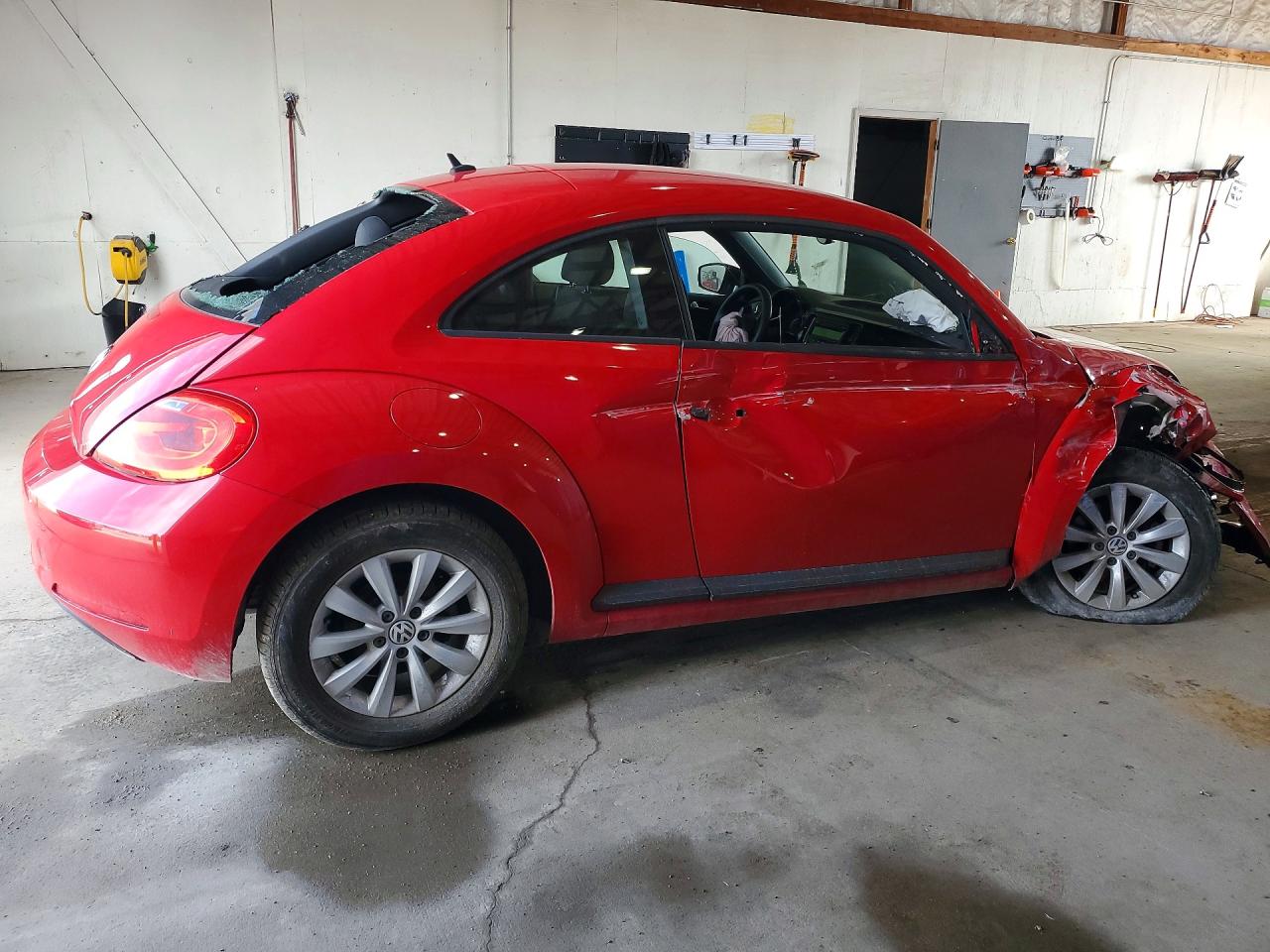 2014 VOLKSWAGEN BEETLE