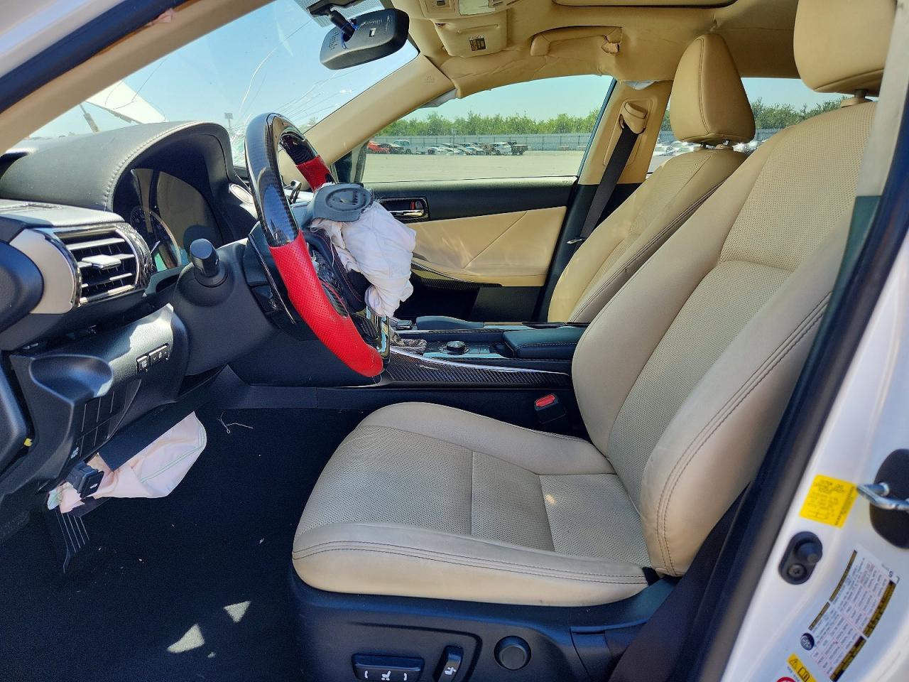 2016 LEXUS IS