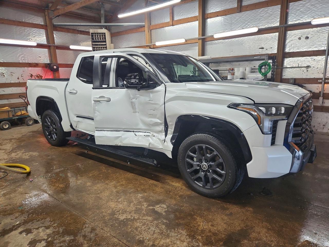 2024 TOYOTA TUNDRA