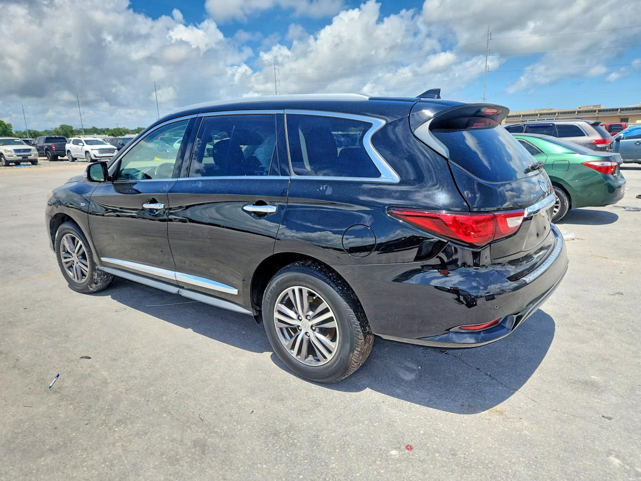 2018 INFINITI QX60 BASE