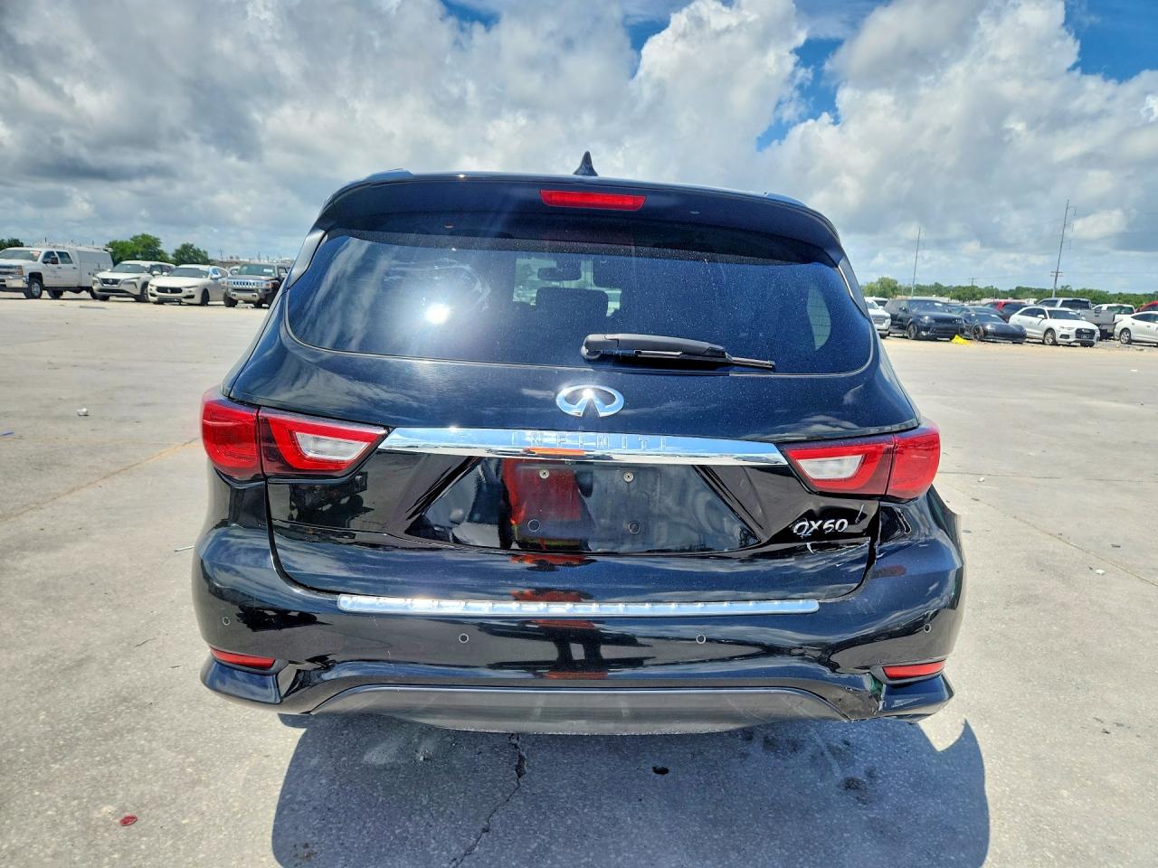 2018 INFINITI QX60 BASE