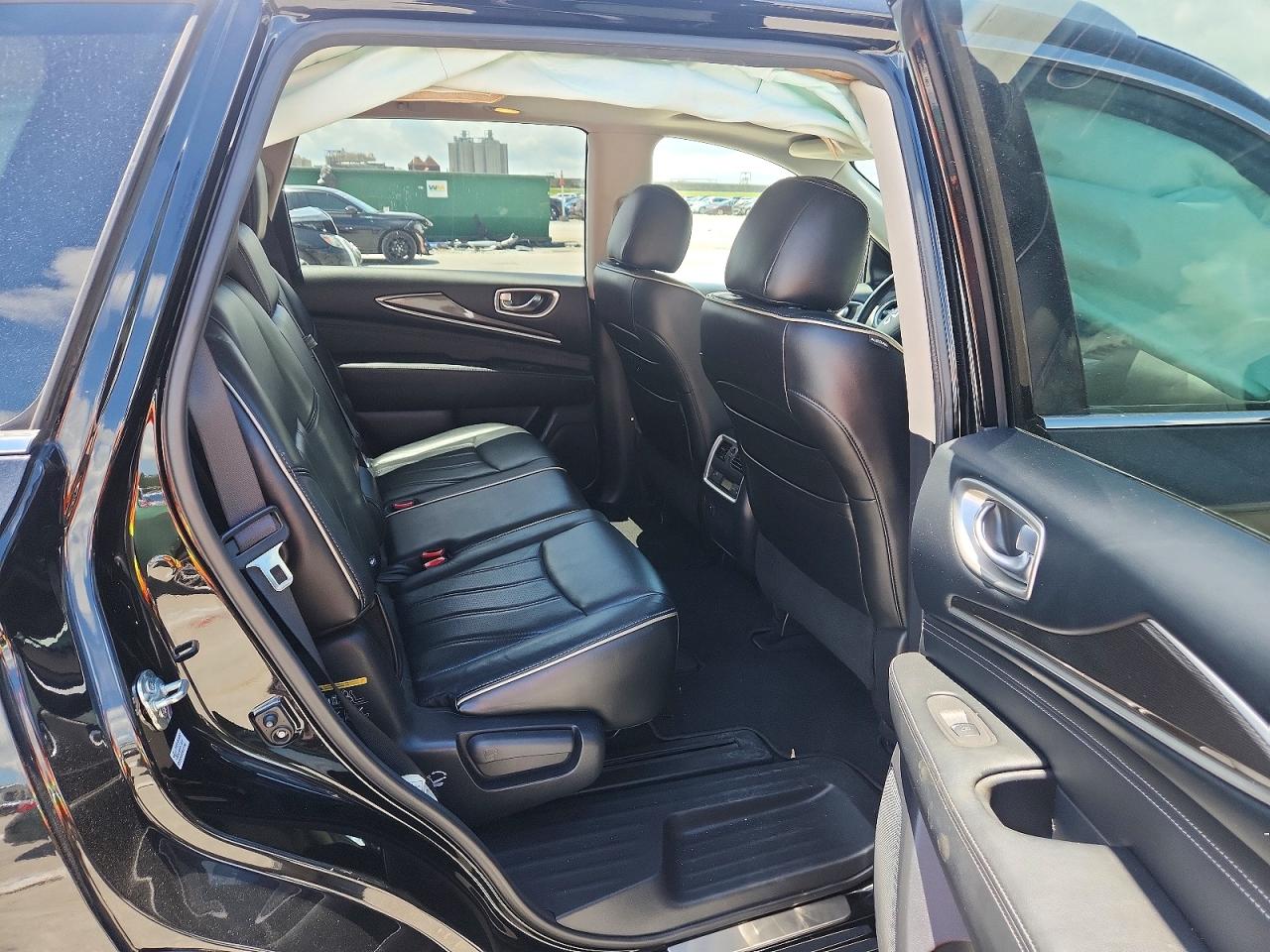 2018 INFINITI QX60 BASE