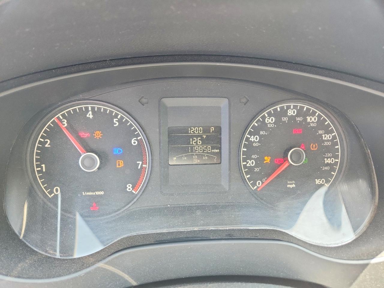 2011 VOLKSWAGEN JETTA