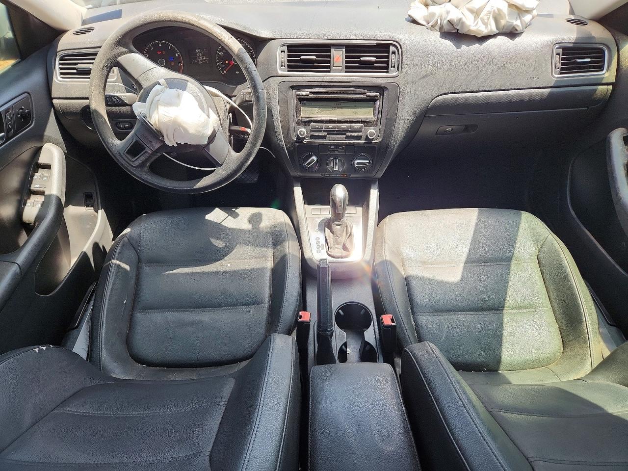 2011 VOLKSWAGEN JETTA