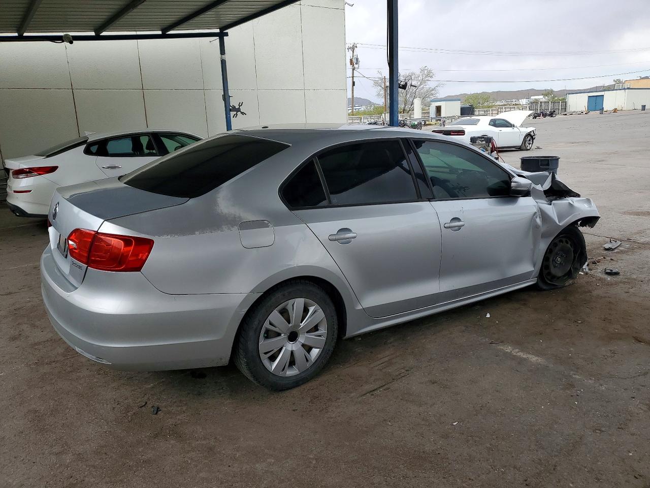2011 VOLKSWAGEN JETTA