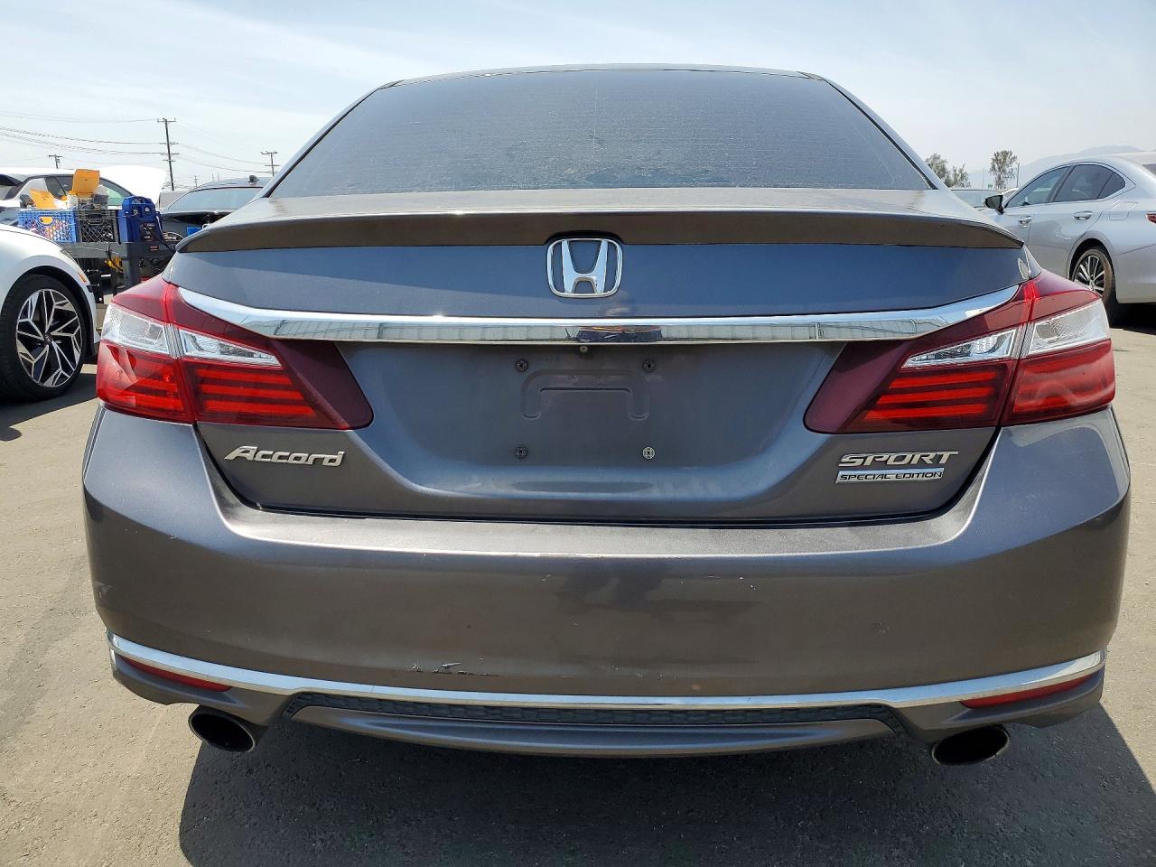 2017 HONDA ACCORD