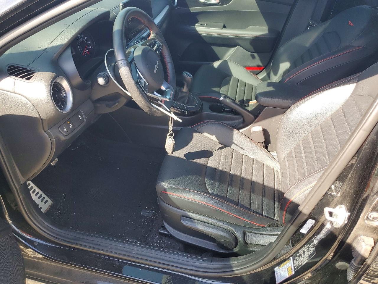 2024 KIA FORTE