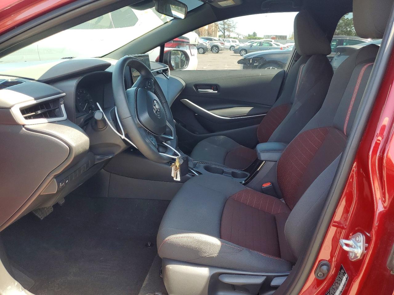 2025 TOYOTA COROLLA