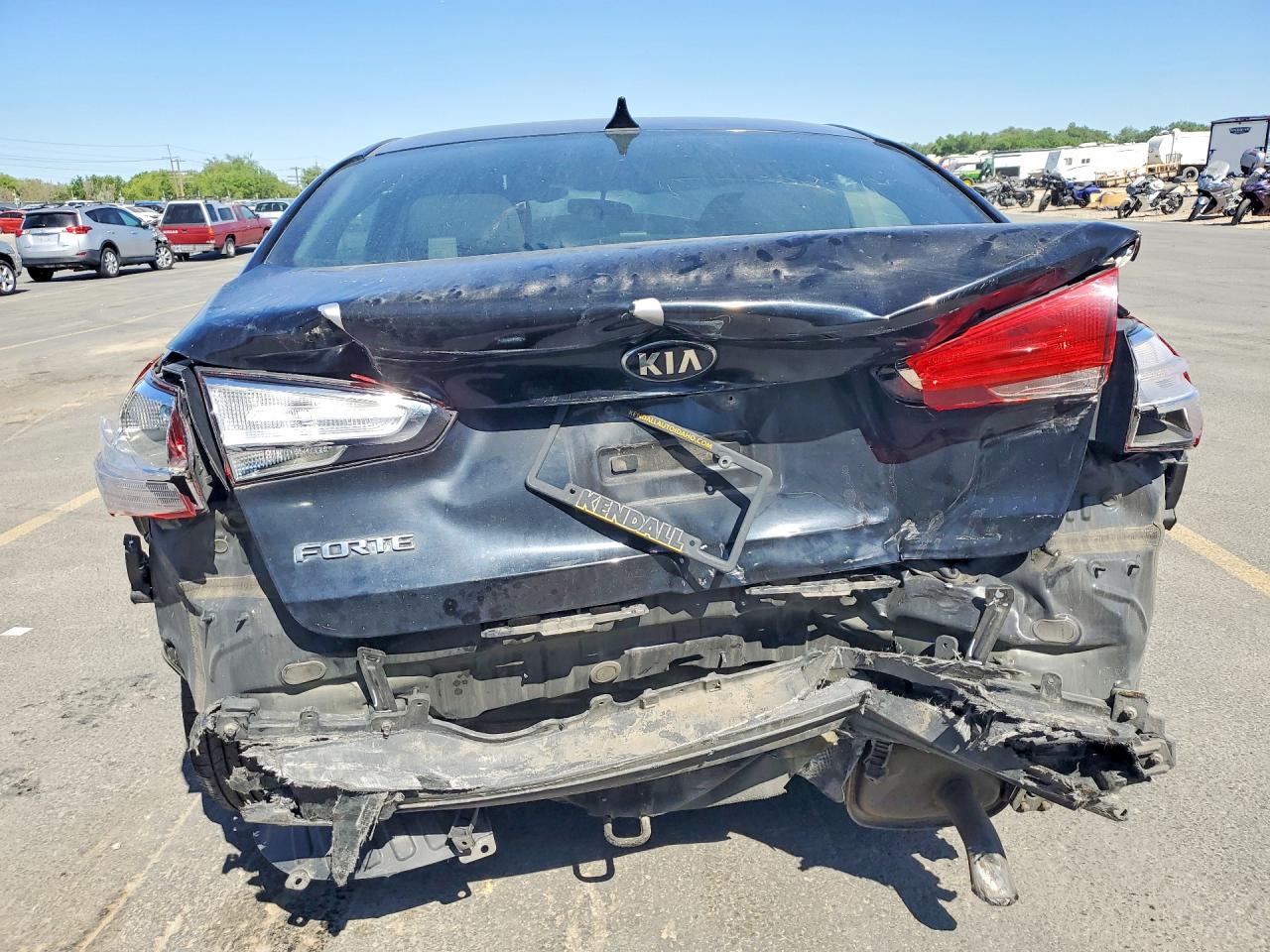 2017 KIA FORTE