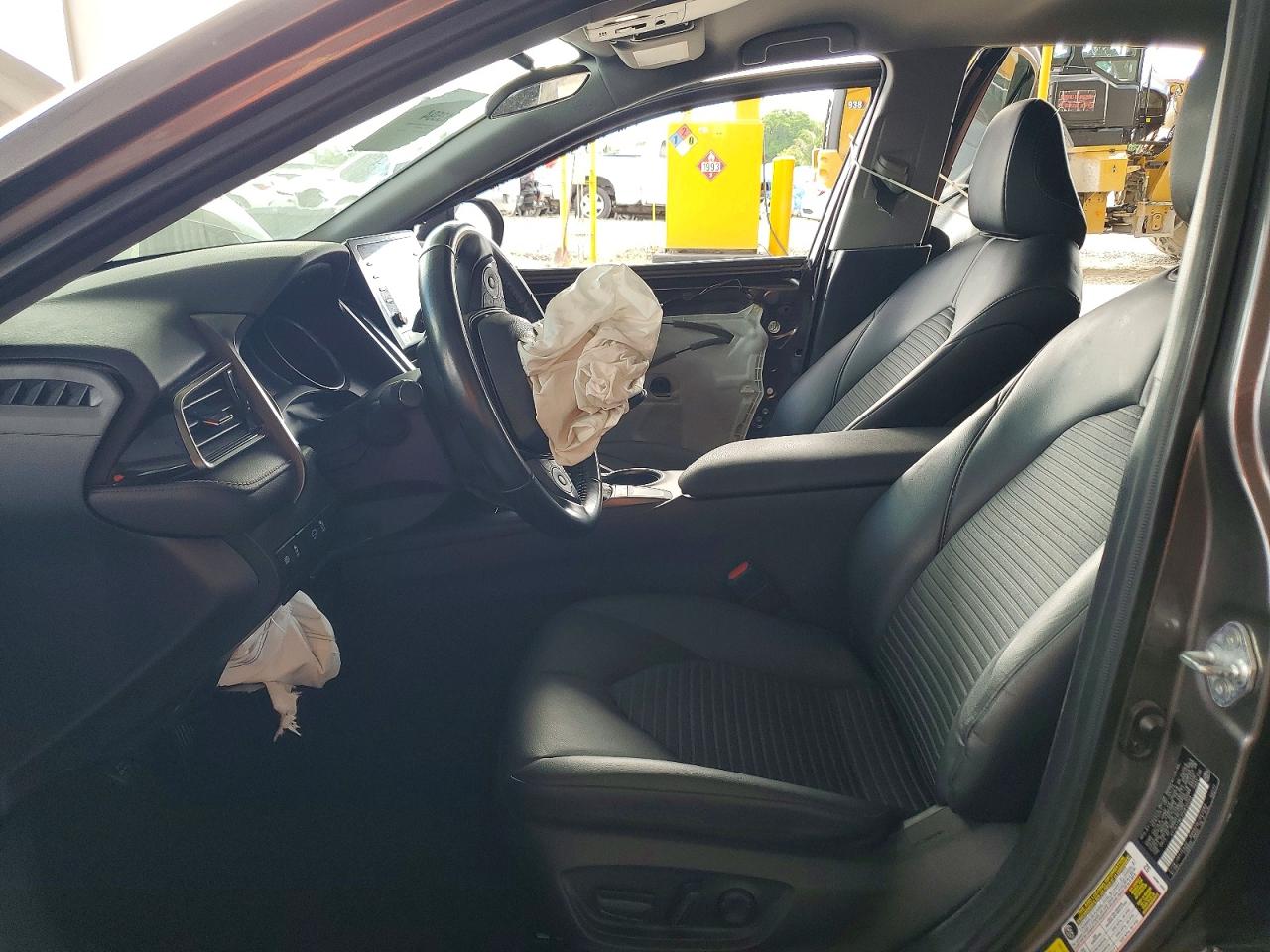 2023 TOYOTA CAMRY