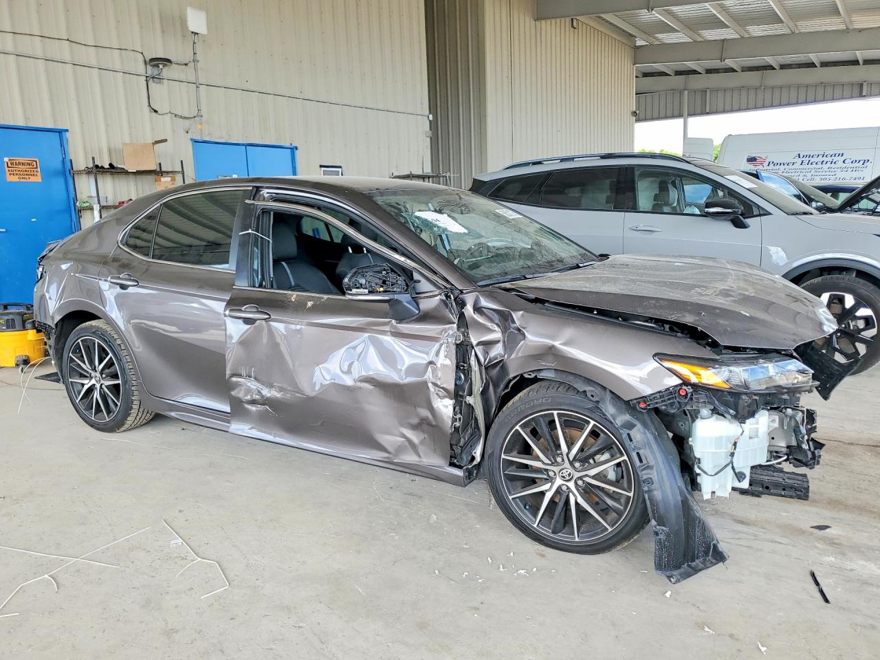 2023 TOYOTA CAMRY