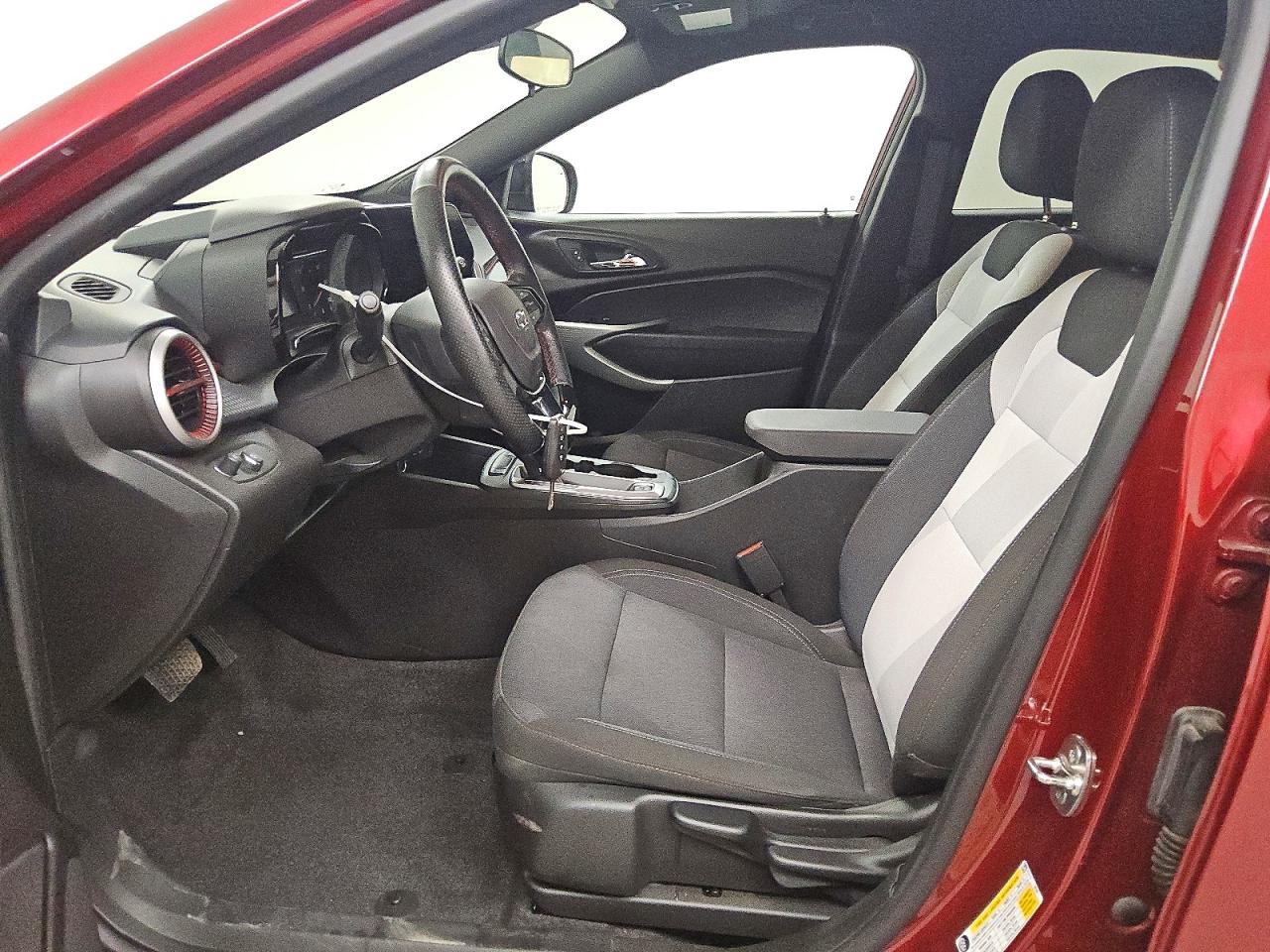 2025 CHEVROLET TRAX