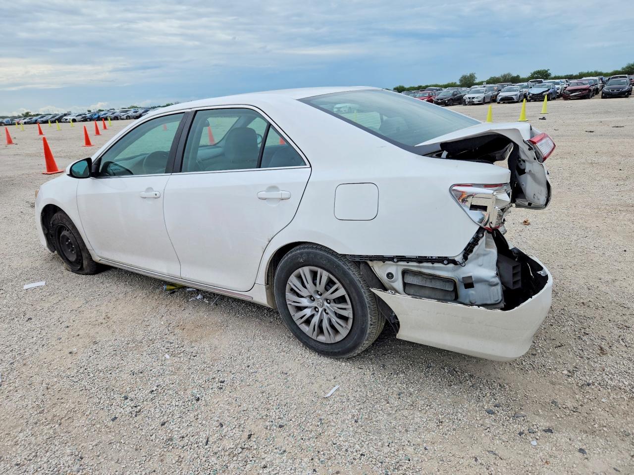 2013 TOYOTA CAMRY