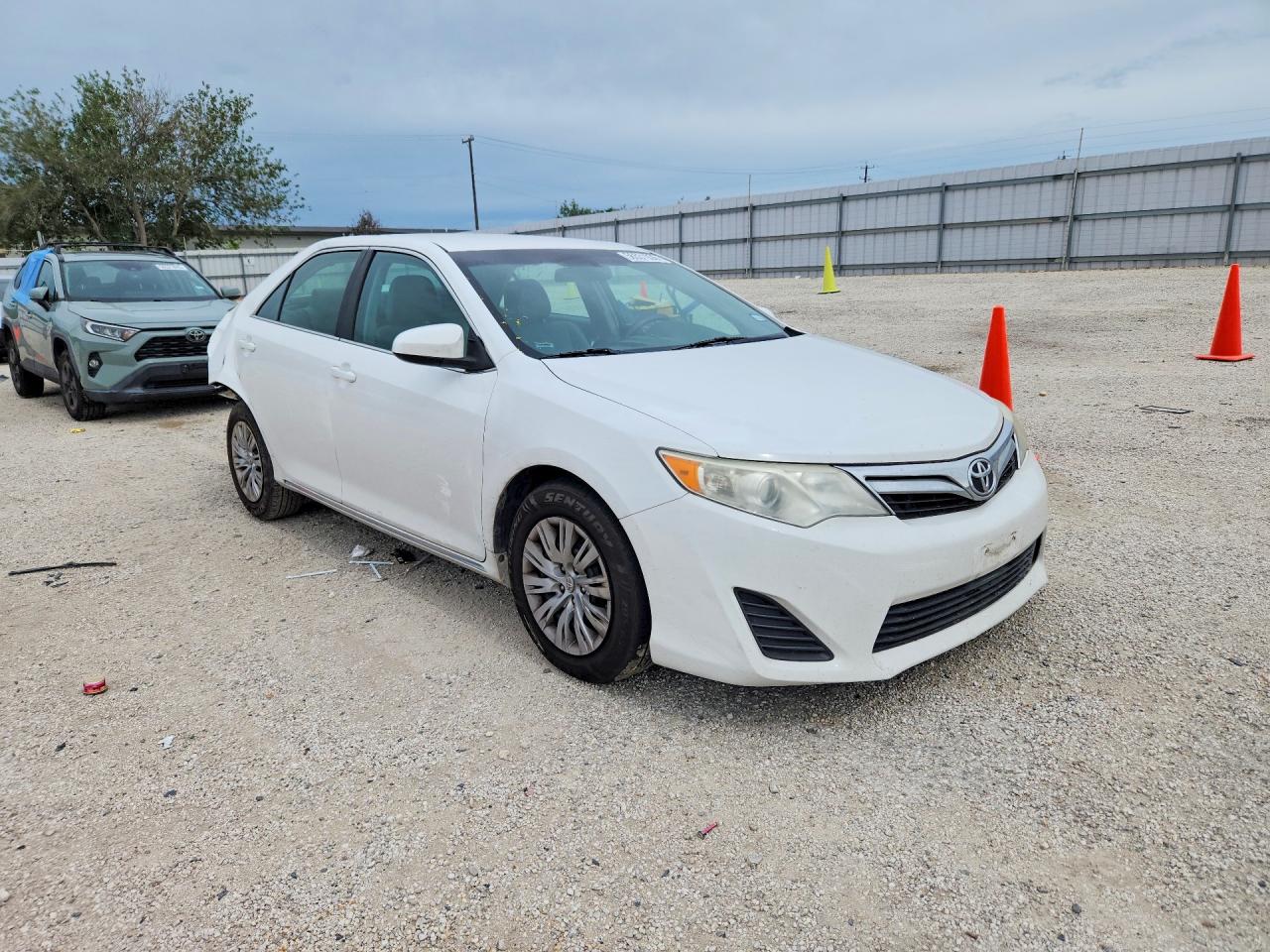 2013 TOYOTA CAMRY