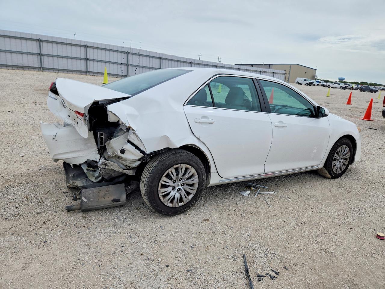 2013 TOYOTA CAMRY