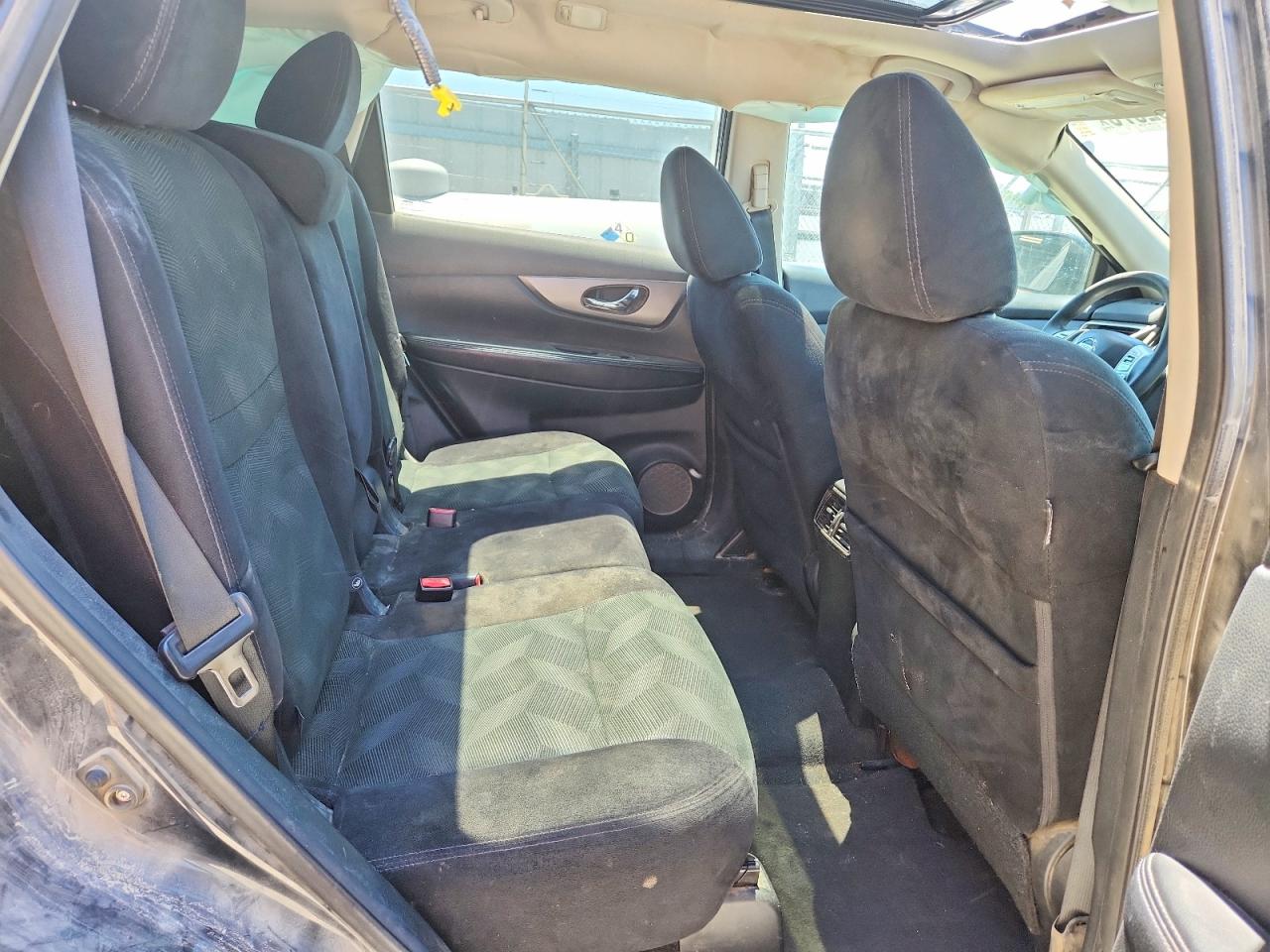2016 NISSAN ROGUE