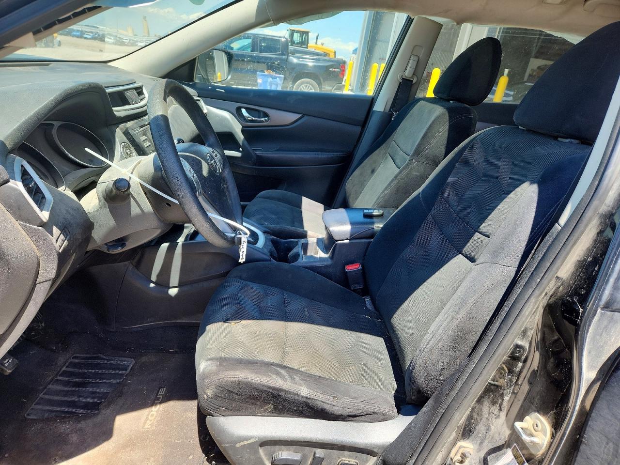 2016 NISSAN ROGUE