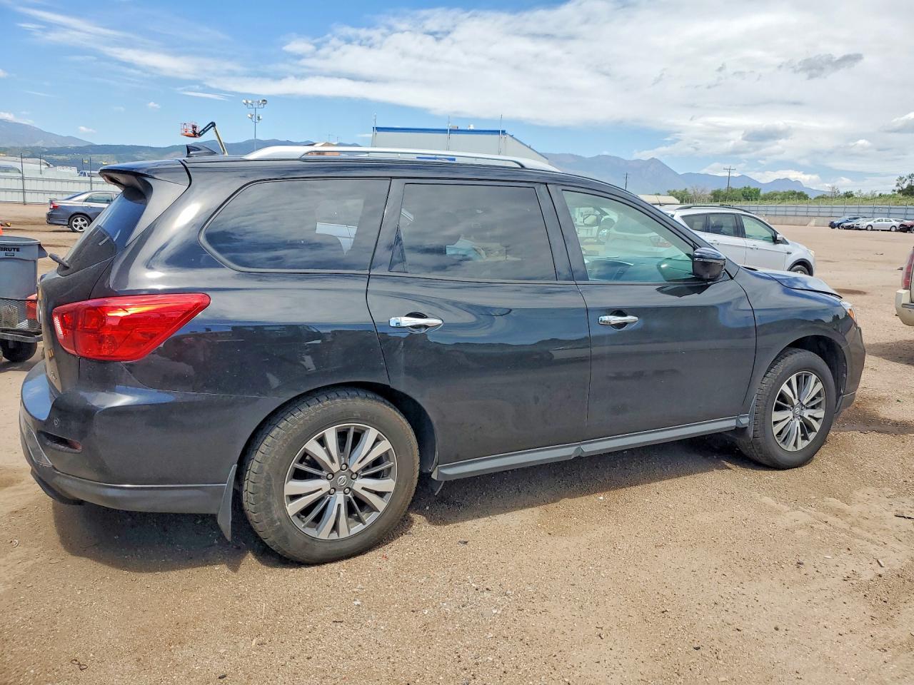 2019 NISSAN PATHFINDER