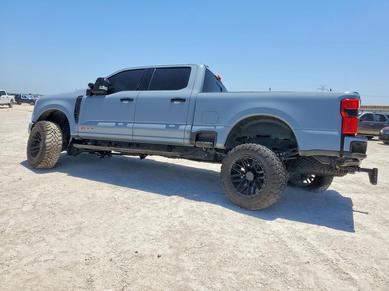 2024 FORD F350