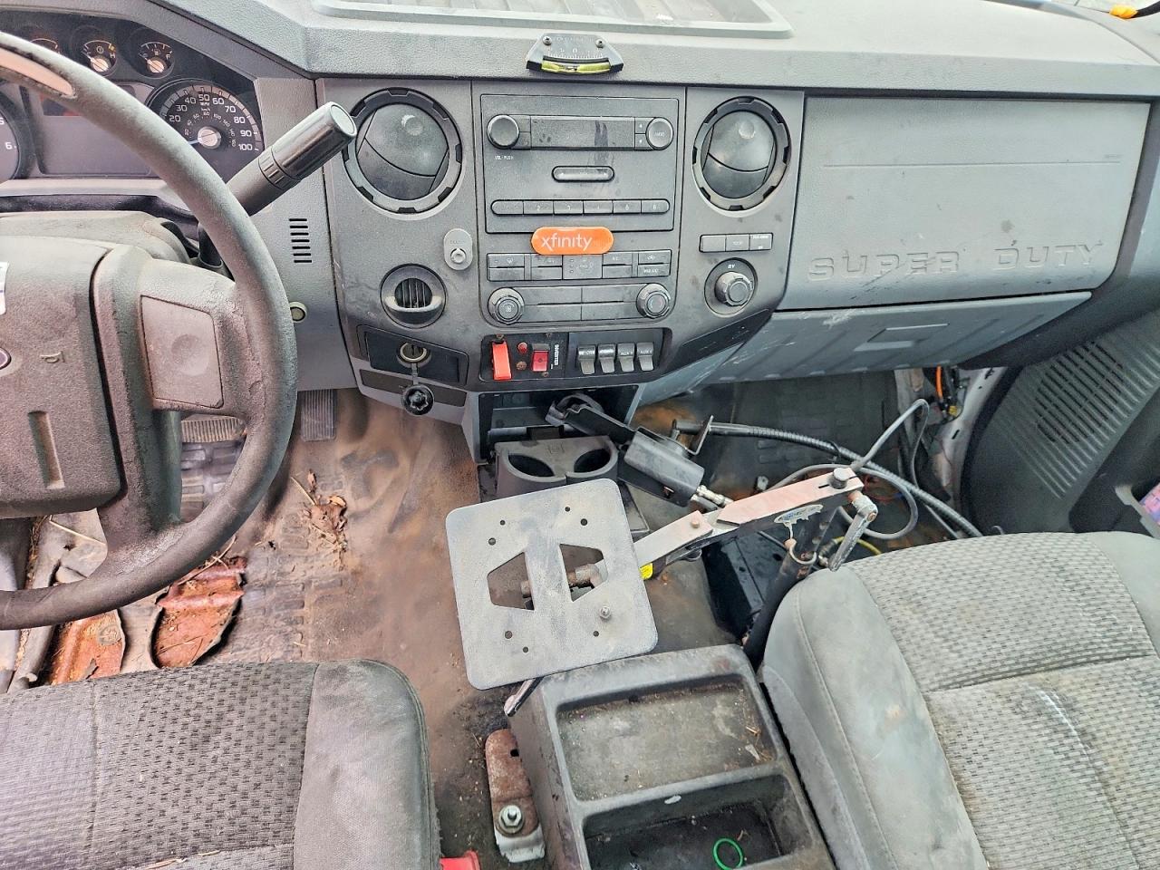2011 FORD F450