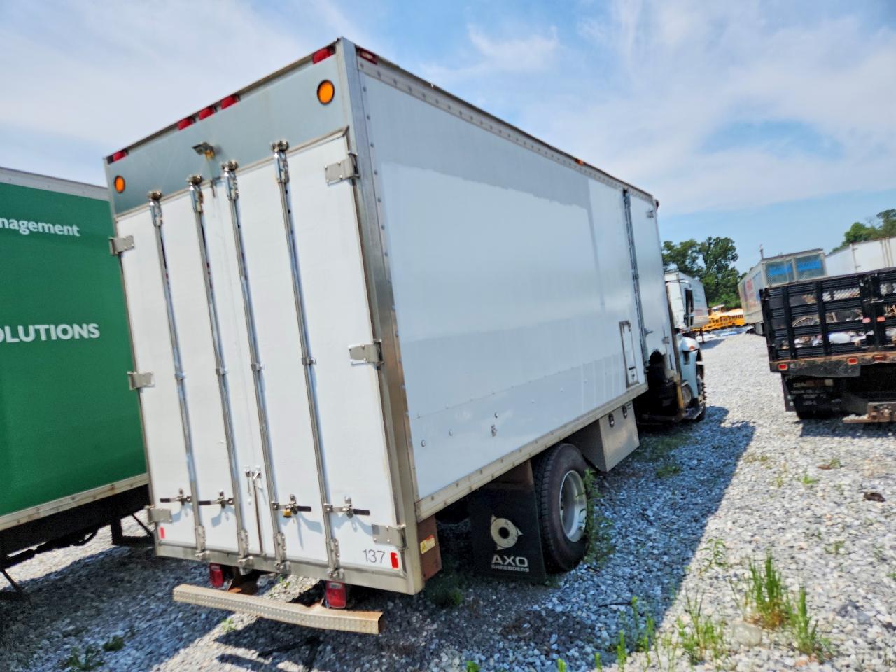 2010 INTERNATIONAL 4000 SERIE