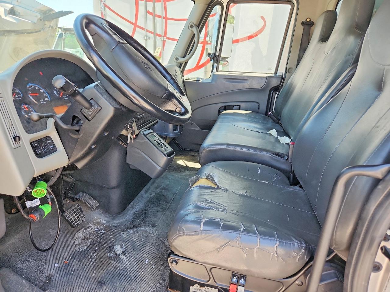 2009 INTERNATIONAL 4000 SERIE