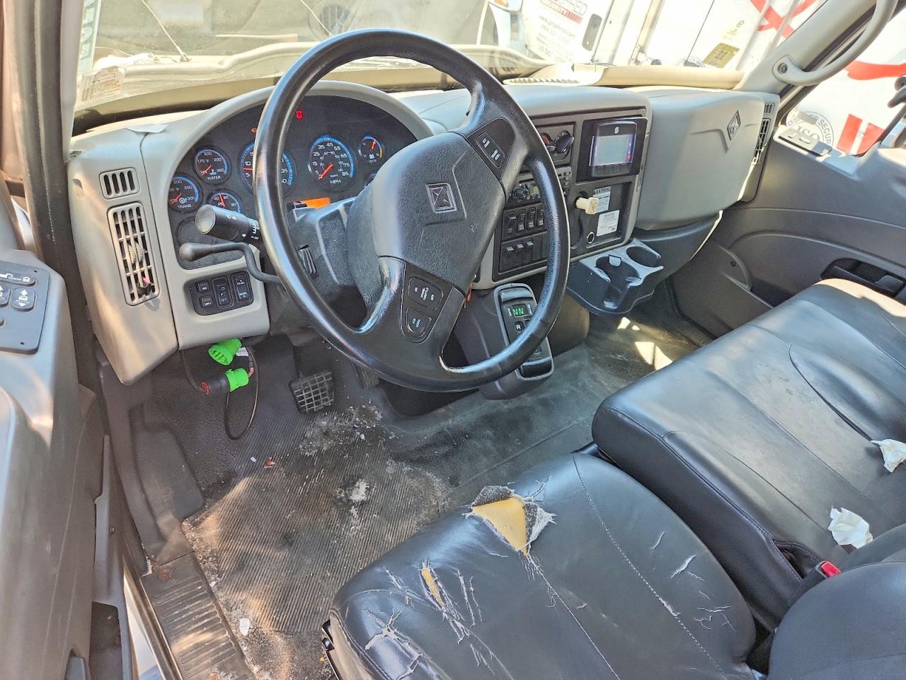 2009 INTERNATIONAL 4000 SERIE