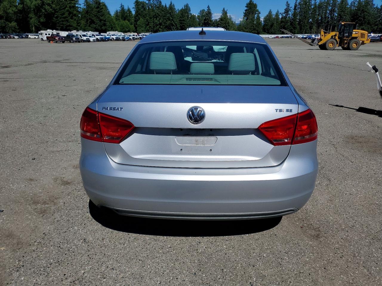 2014 VOLKSWAGEN PASSAT