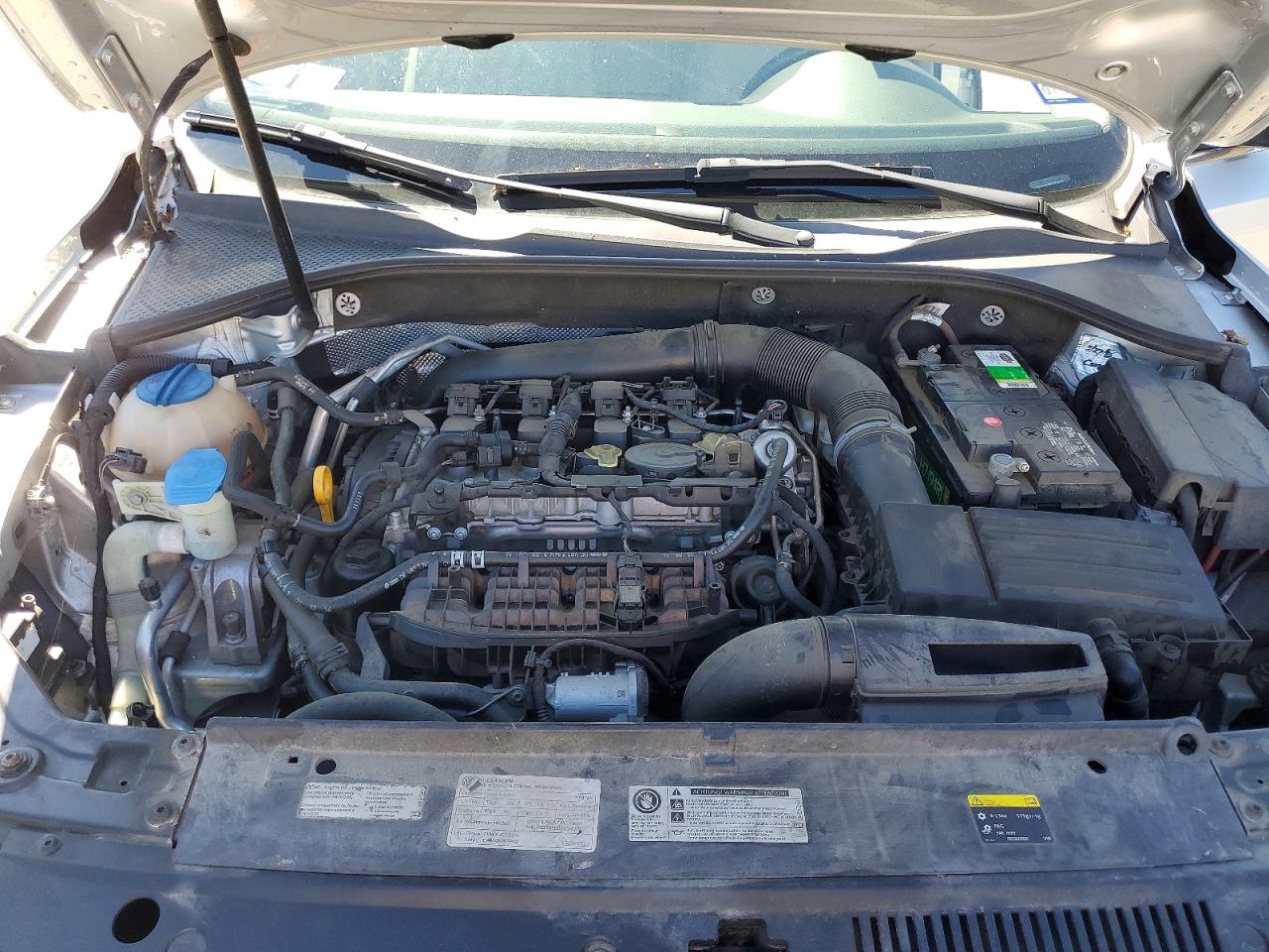 2014 VOLKSWAGEN PASSAT