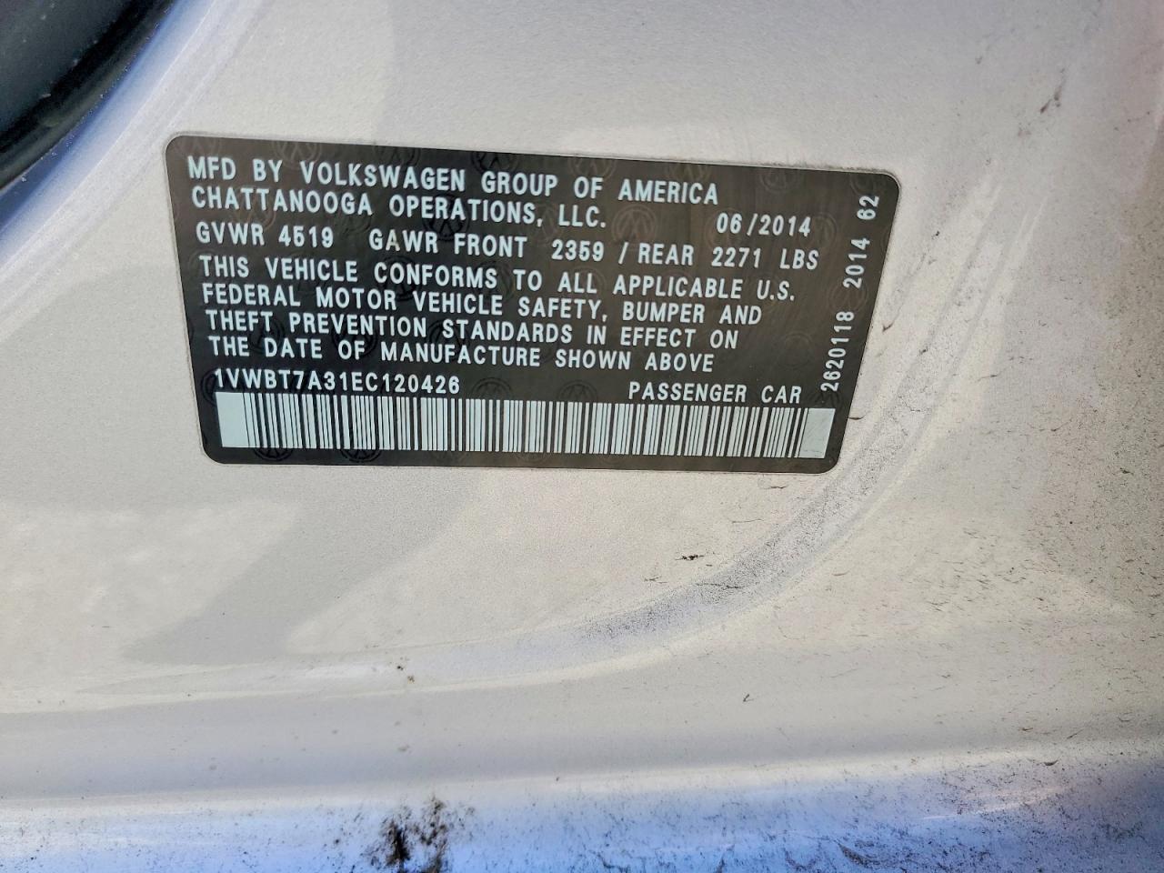 2014 VOLKSWAGEN PASSAT