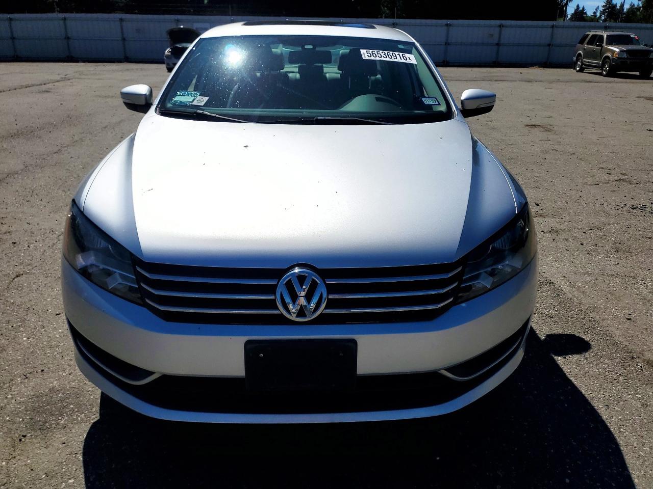 2014 VOLKSWAGEN PASSAT