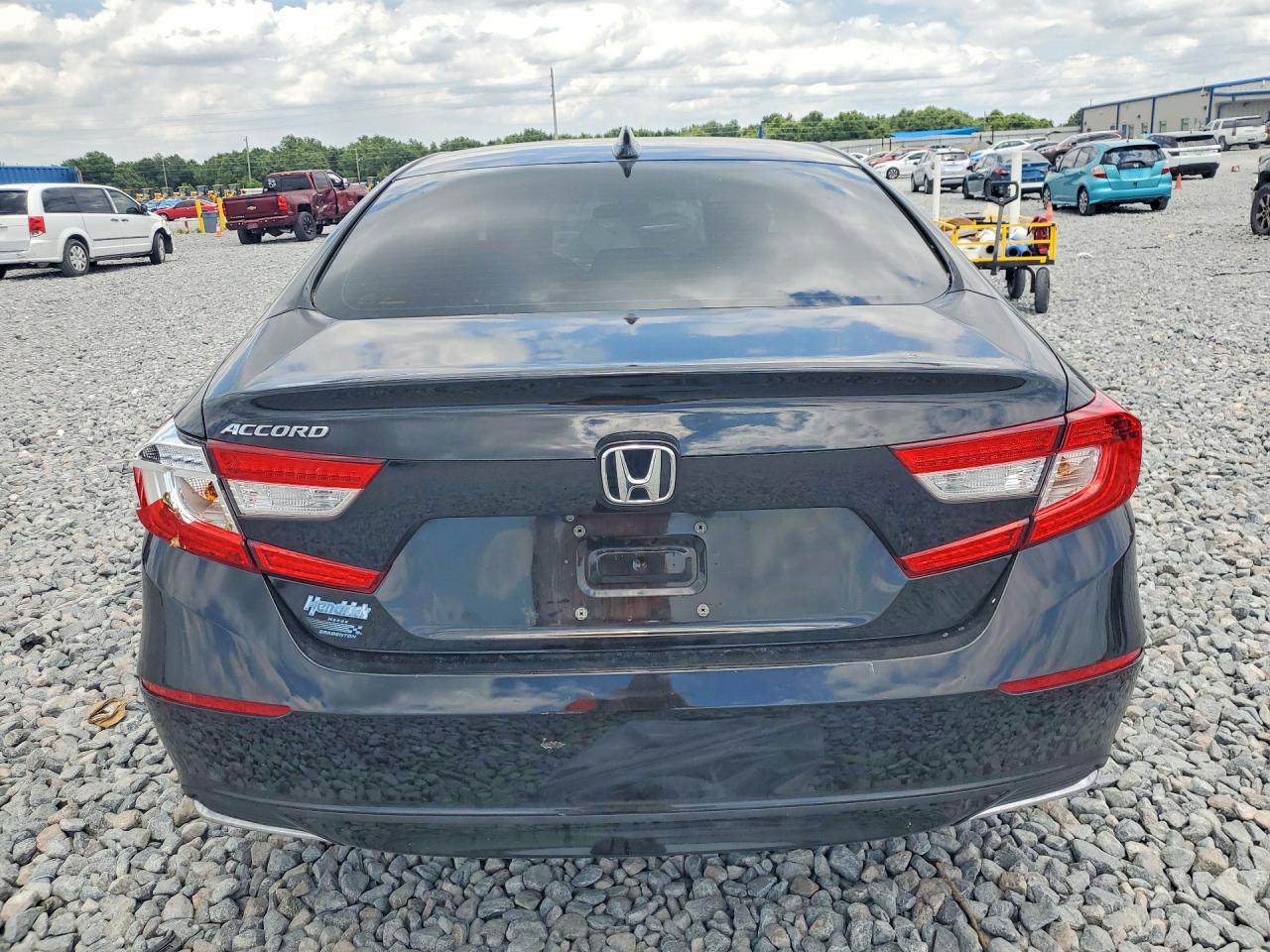 2021 HONDA ACCORD