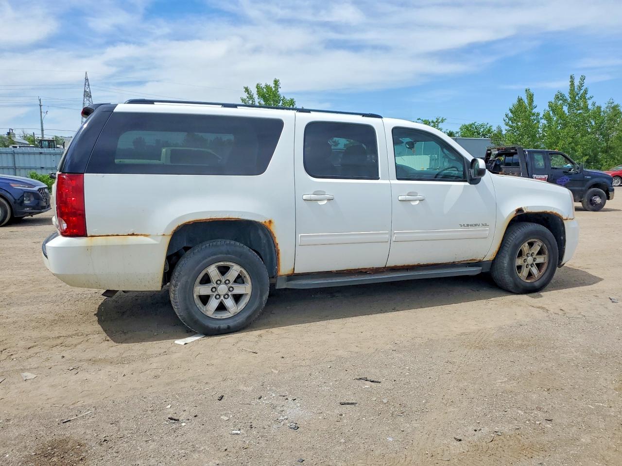 2011 GMC YUKON