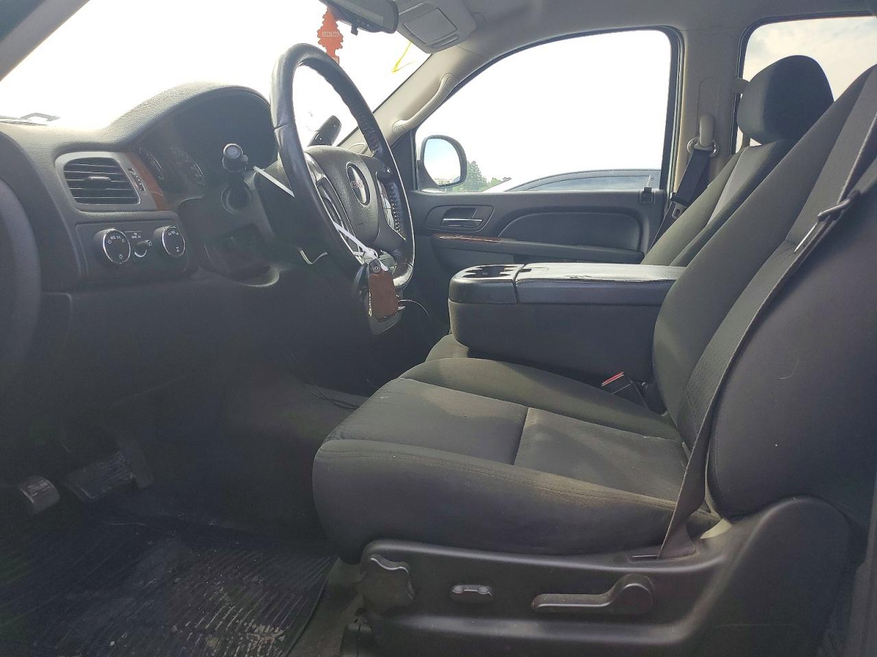 2011 GMC YUKON