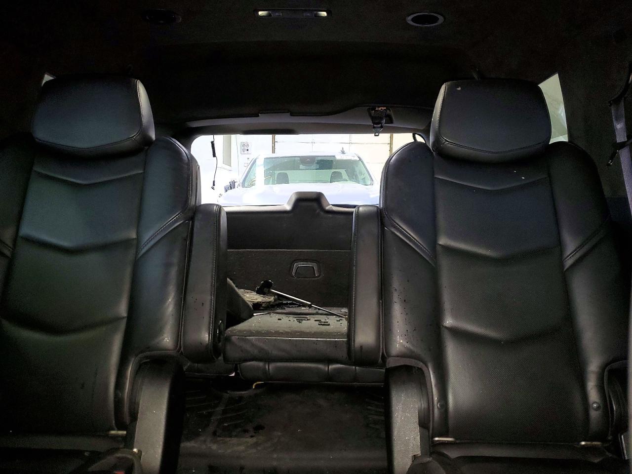 2016 CADILLAC ESCALADE