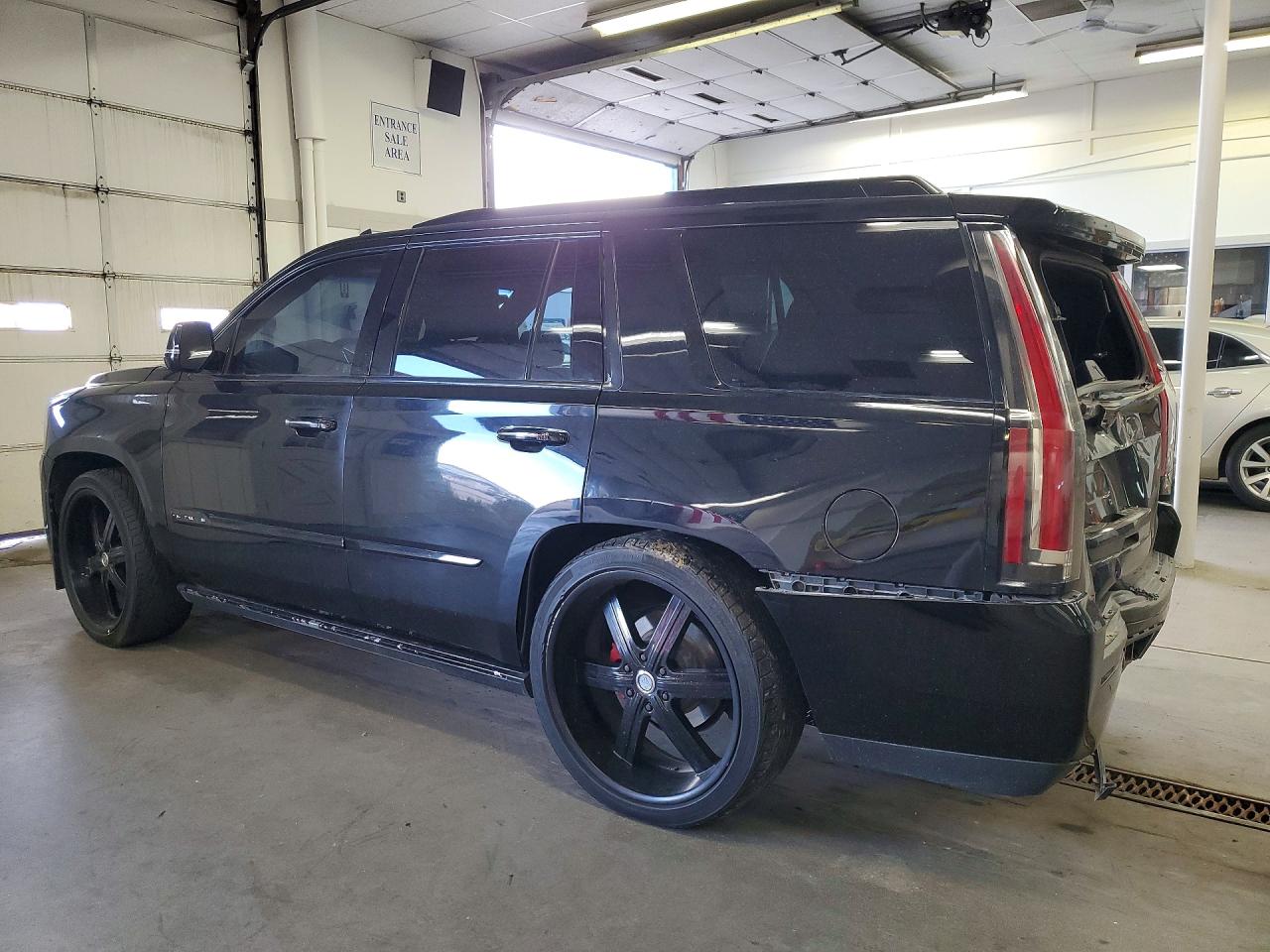 2016 CADILLAC ESCALADE