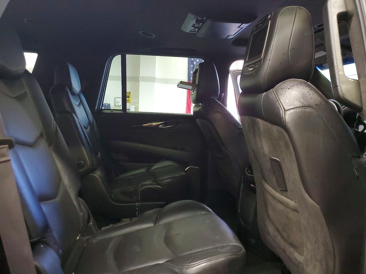 2016 CADILLAC ESCALADE