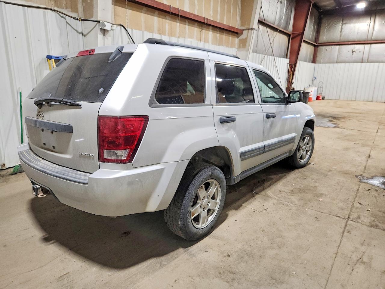 2005 JEEP CHEROKEE