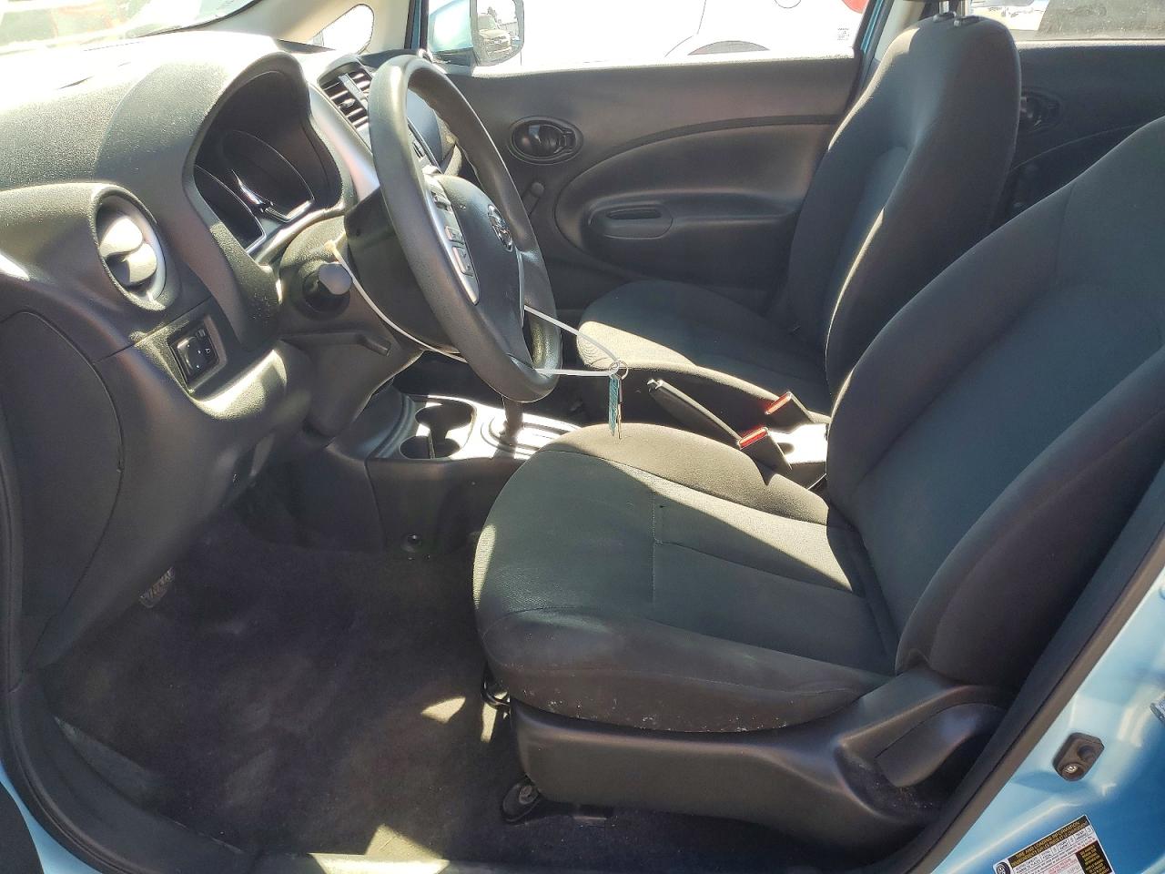 2015 NISSAN VERSA