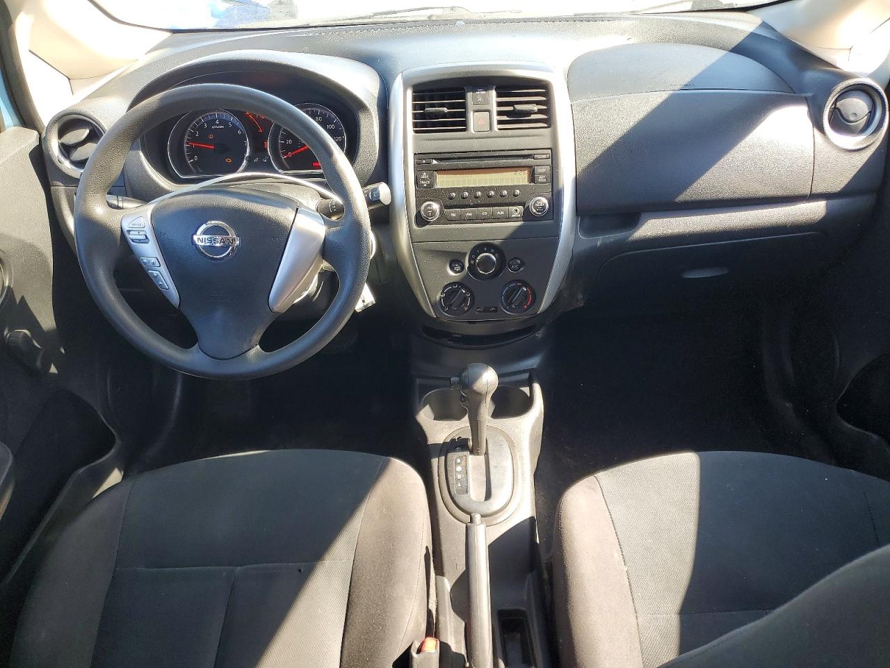 2015 NISSAN VERSA