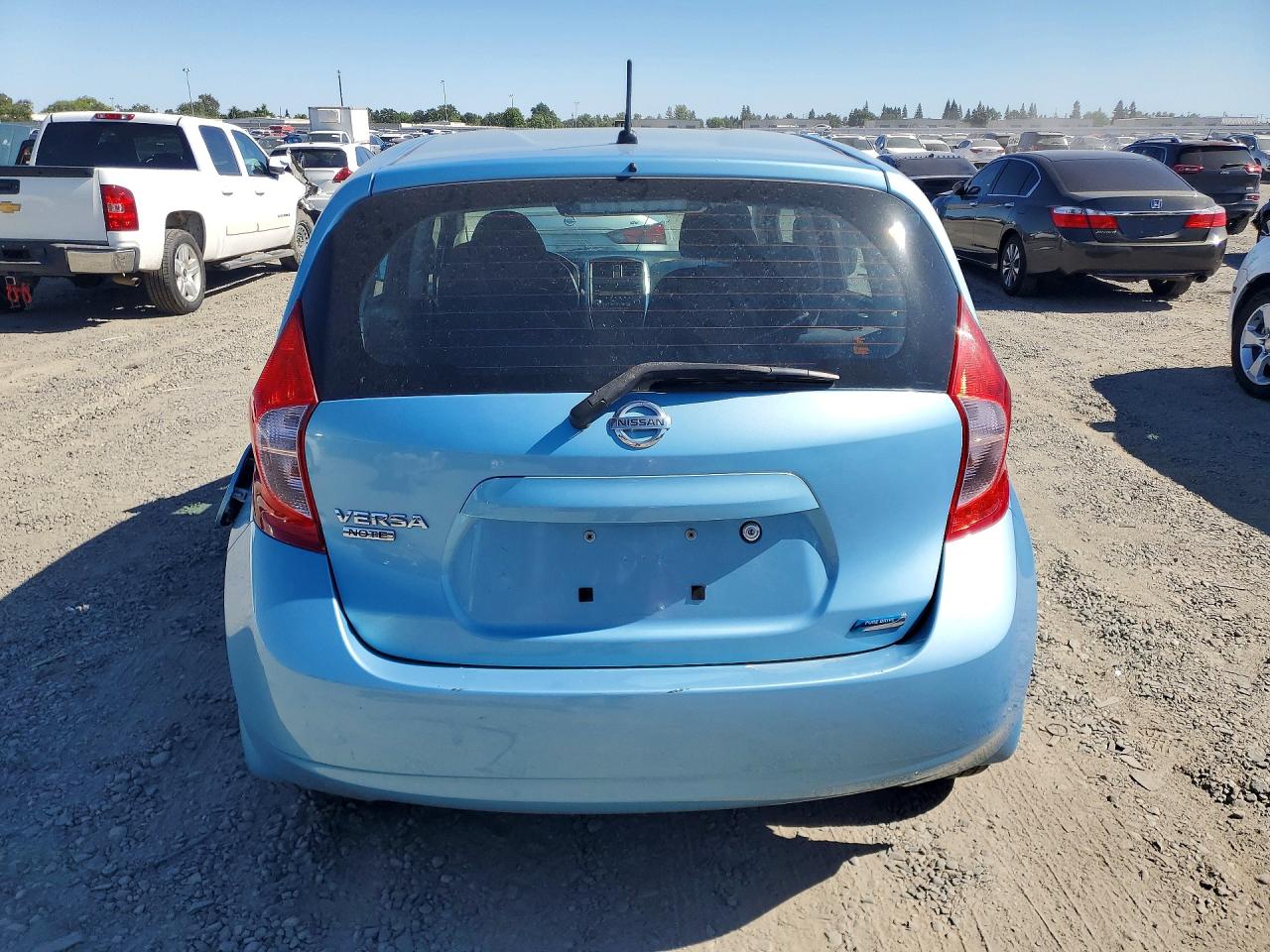 2015 NISSAN VERSA