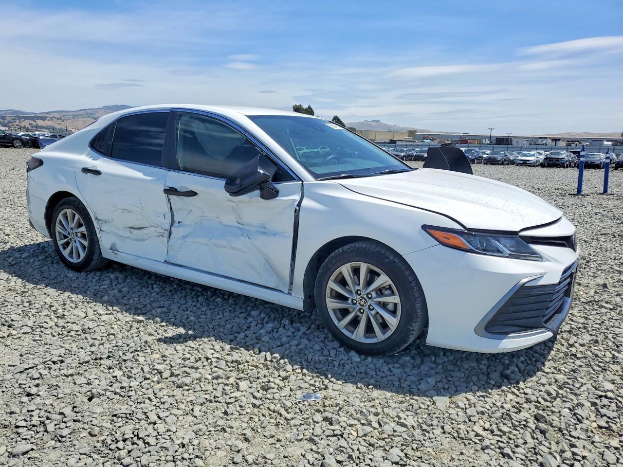 2024 TOYOTA CAMRY