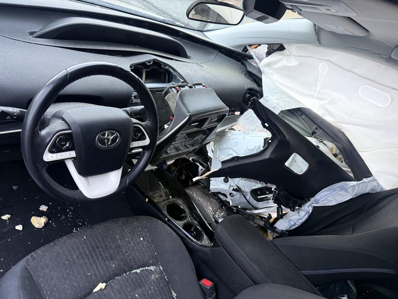 2018 TOYOTA PRIUS