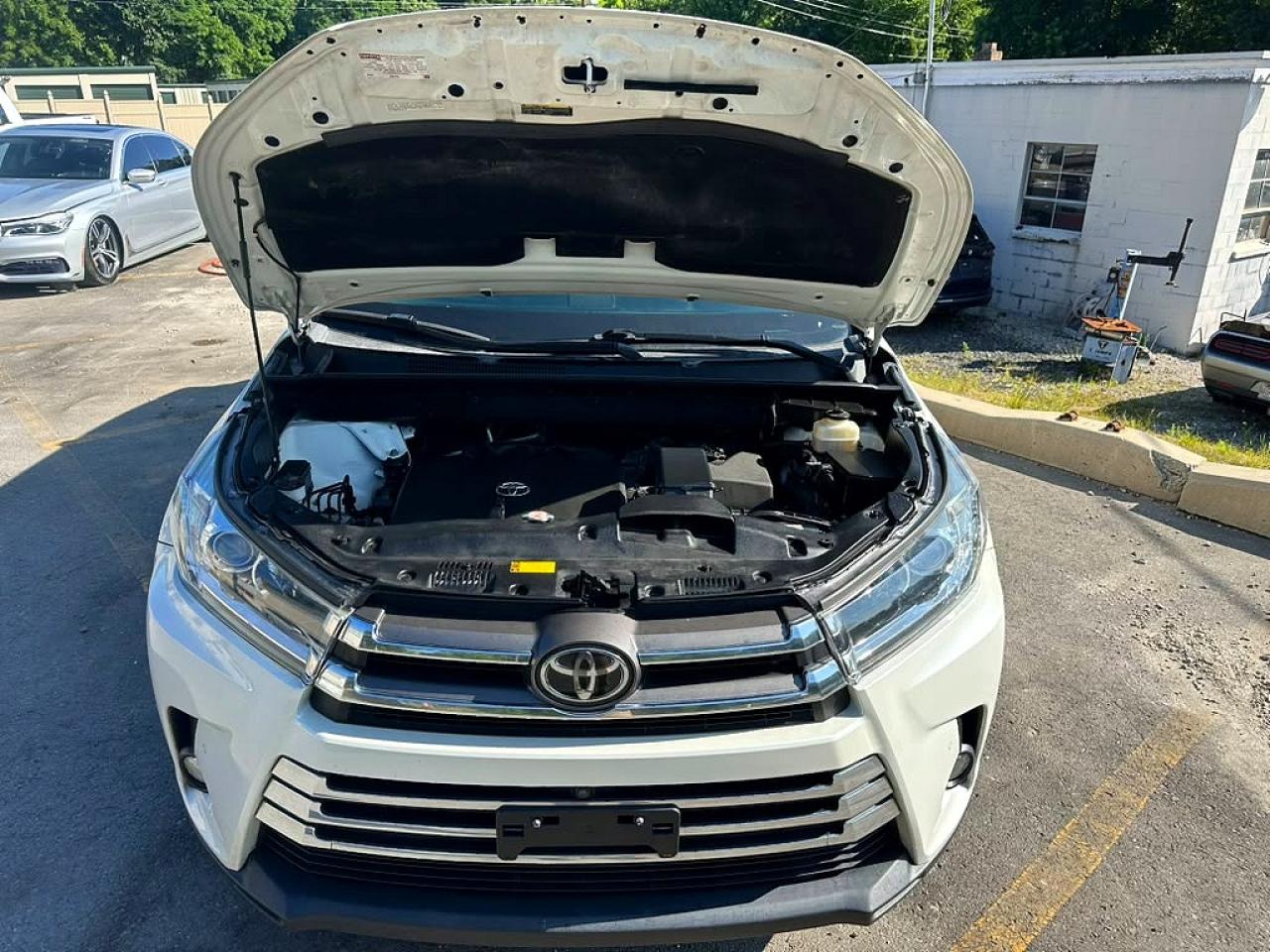 2018 TOYOTA HIGHLANDER