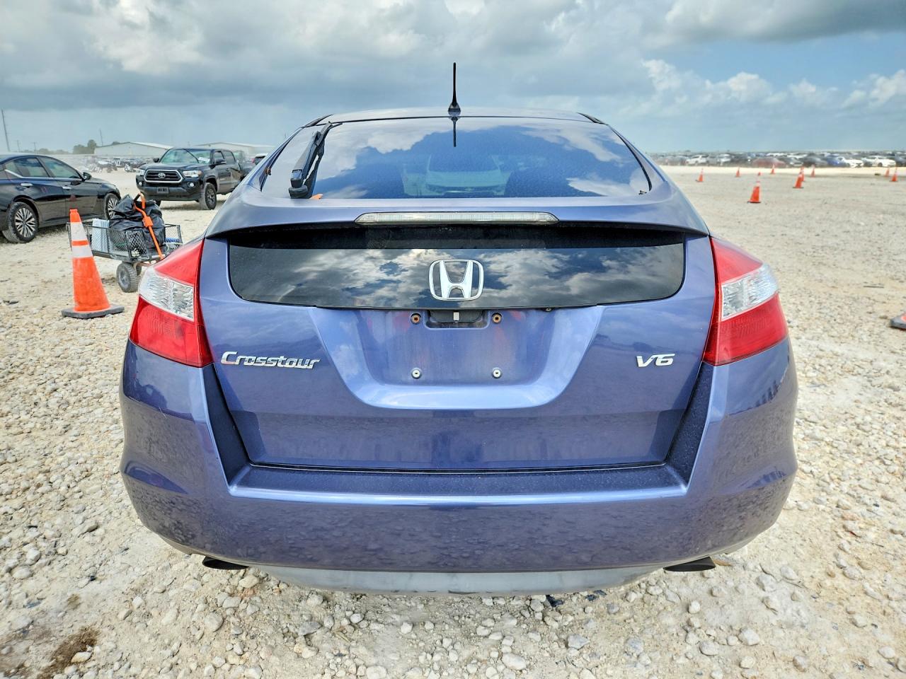 2012 HONDA CROSSTOUR