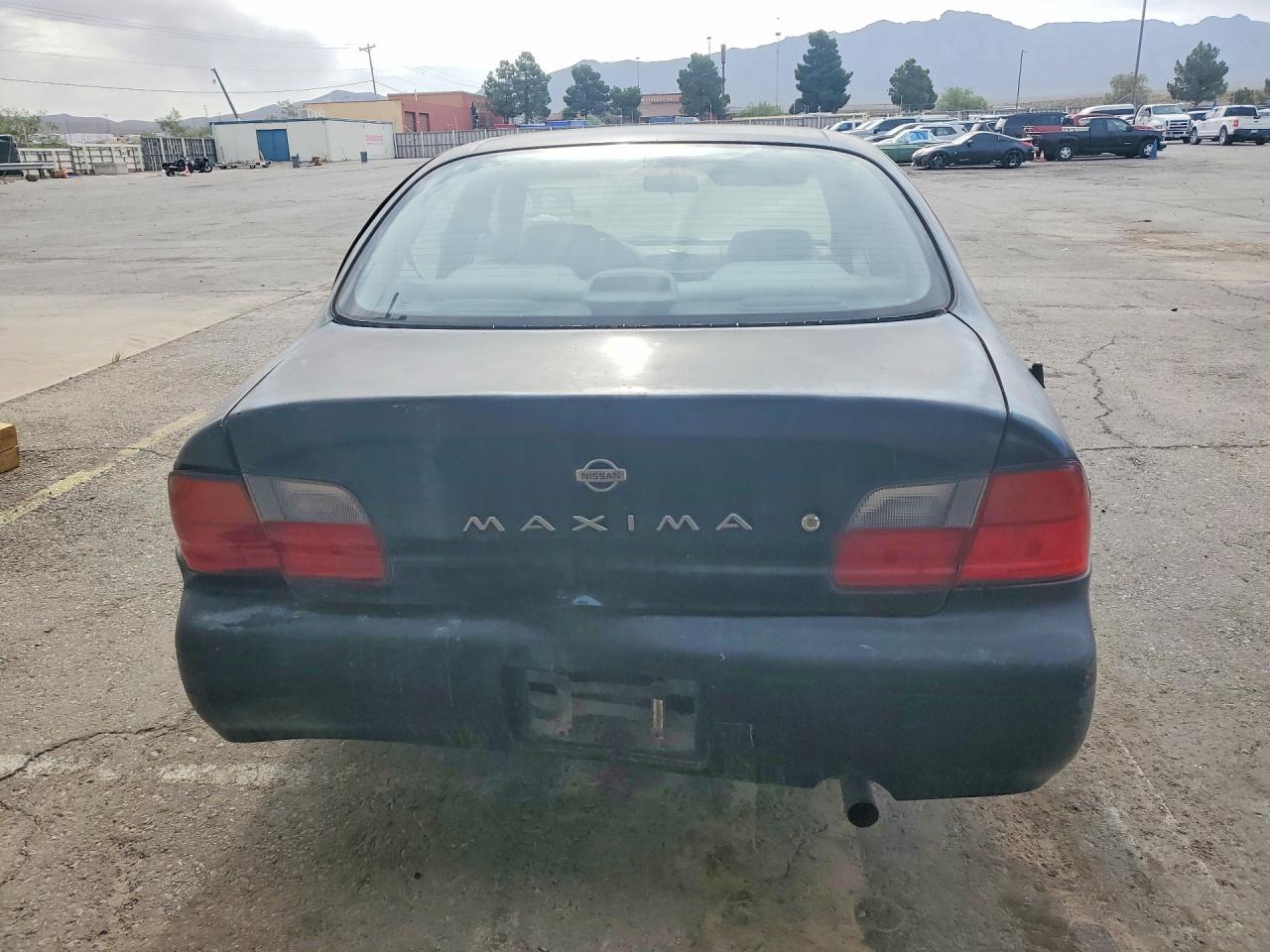 1996 NISSAN MAXIMA