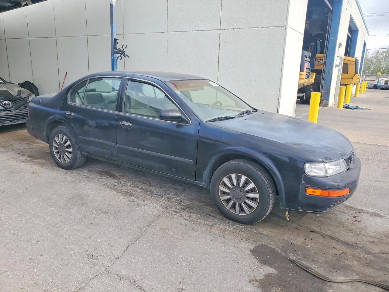 1996 NISSAN MAXIMA