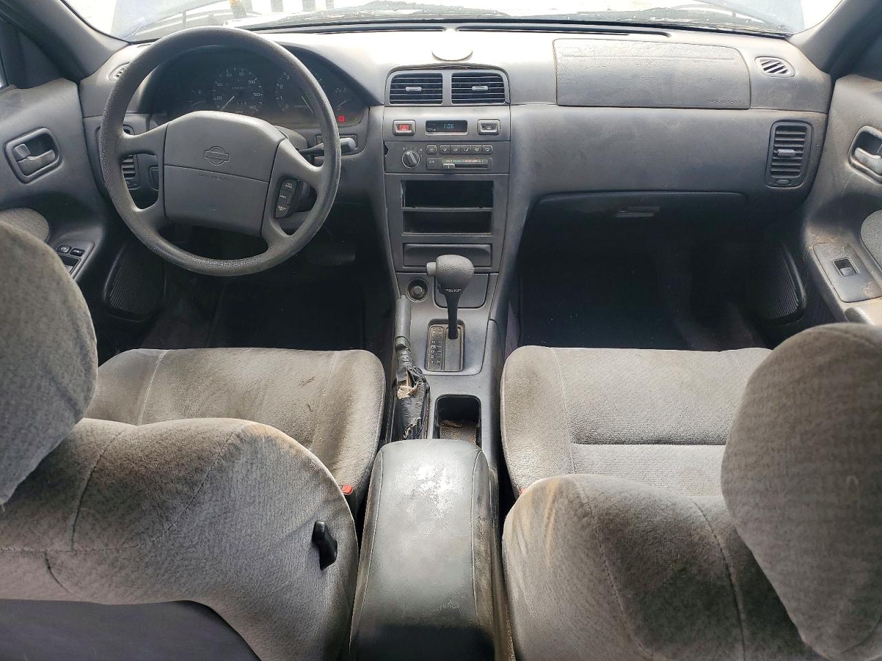 1996 NISSAN MAXIMA