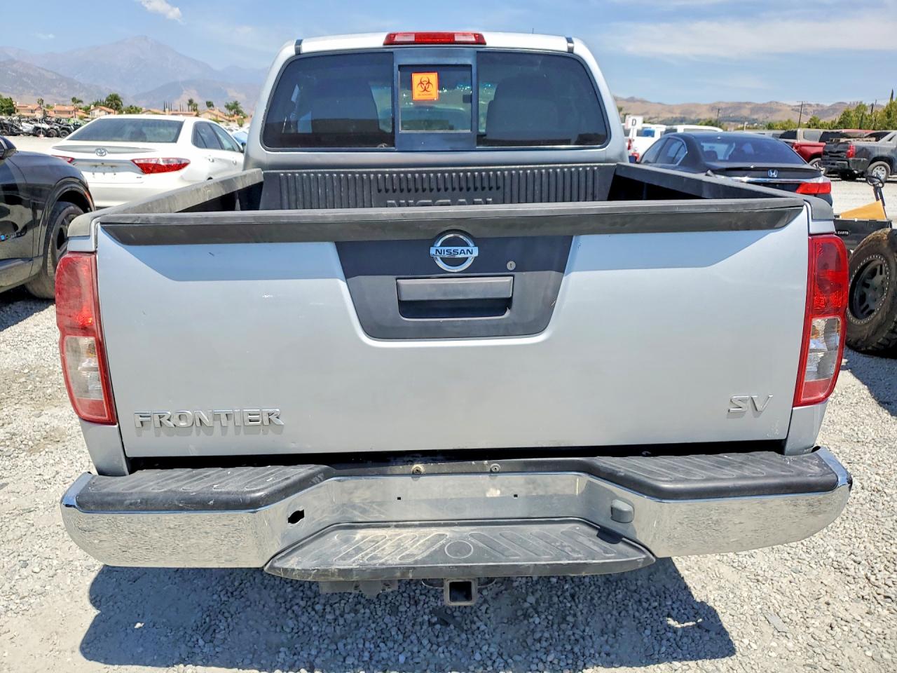 2017 NISSAN FRONTIER